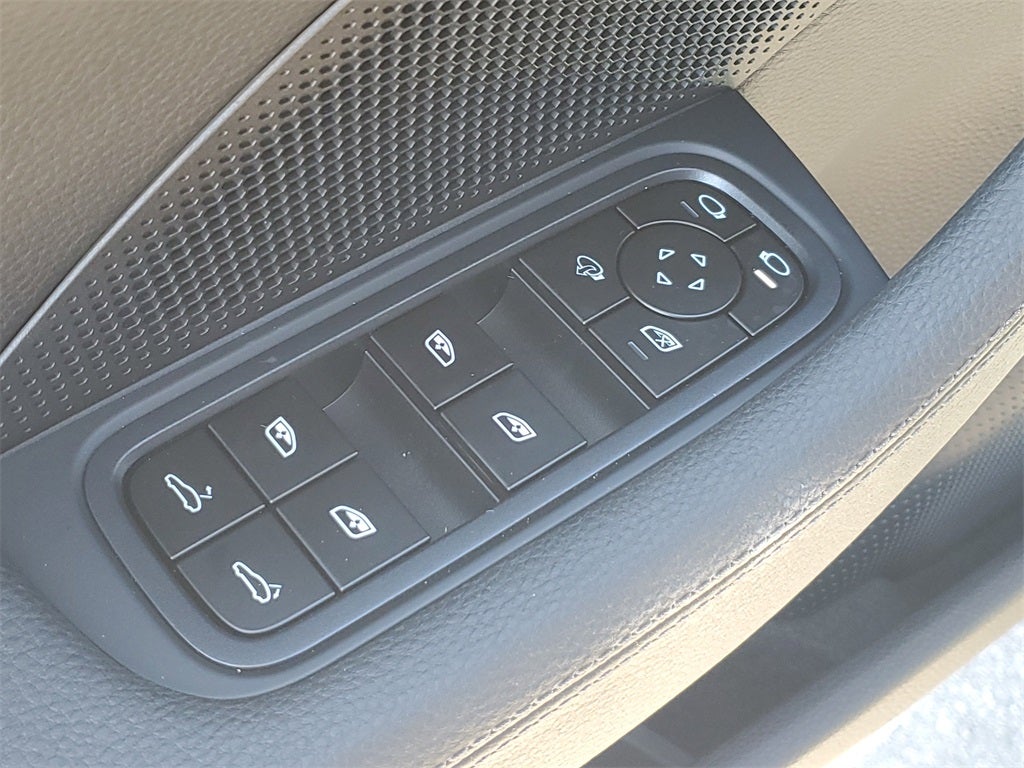 2026 Porsche Panamera Base