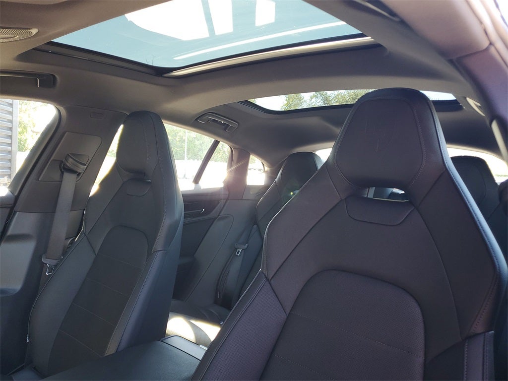 2026 Porsche Panamera Base