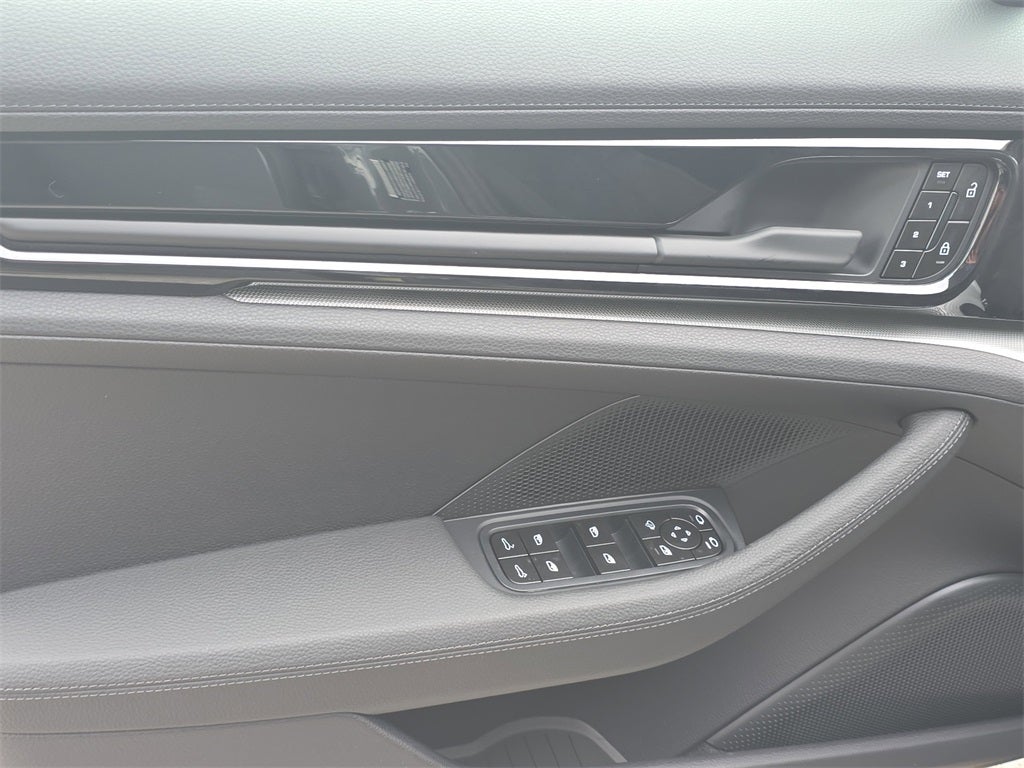 2026 Porsche Panamera Base