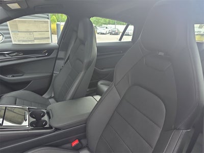 2026 Porsche Panamera Base