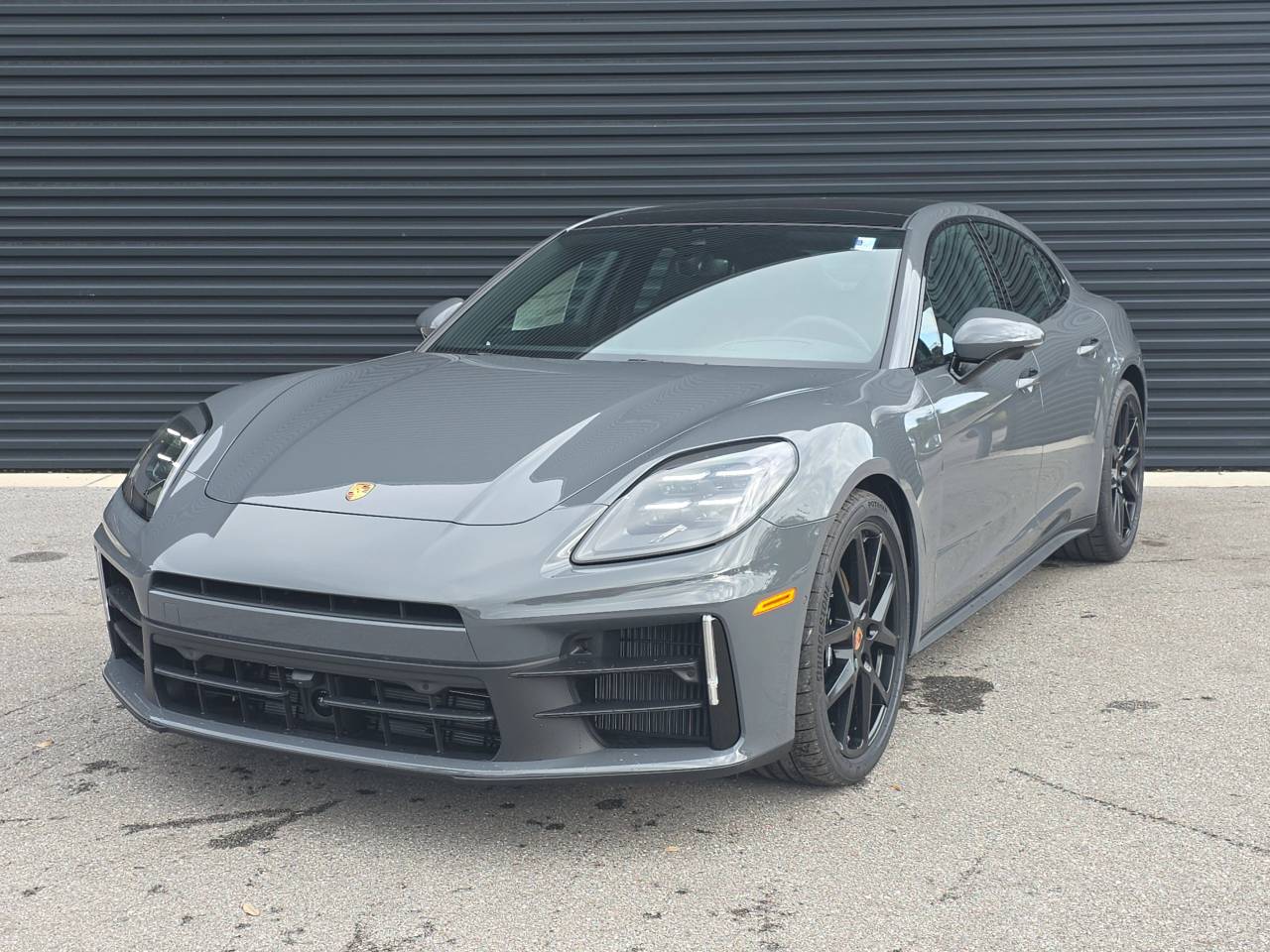 2026 Porsche Panamera Base