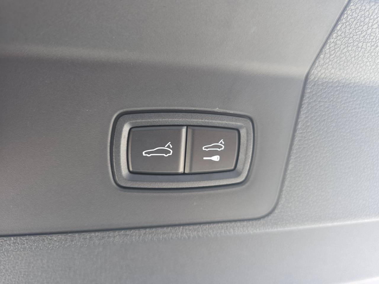 2026 Porsche Panamera Base