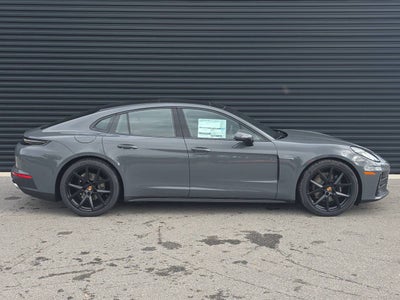 2026 Porsche Panamera Base