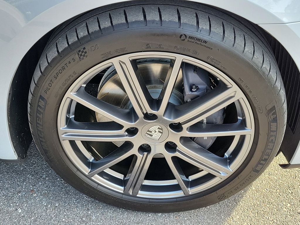 2024 Porsche Panamera Base