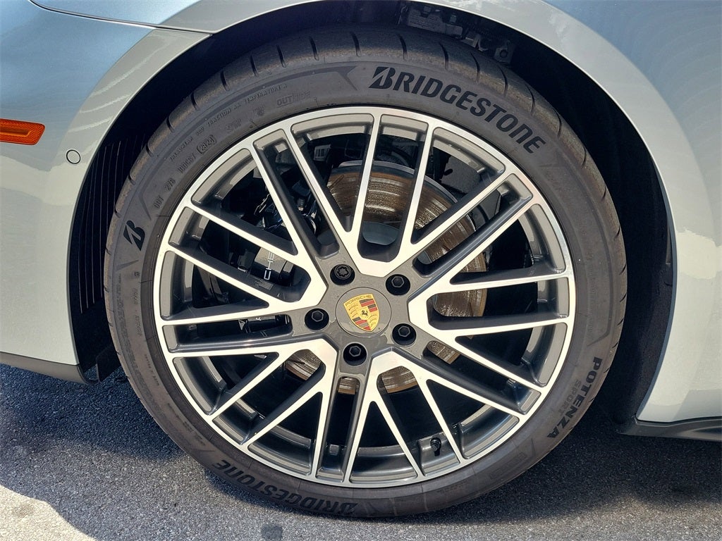 2025 Porsche Panamera Base