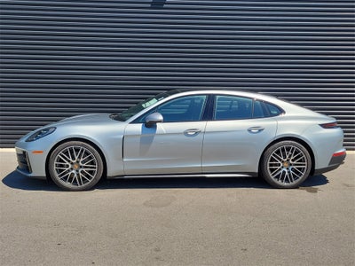 2025 Porsche Panamera Base