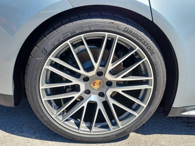 2025 Porsche Panamera Base