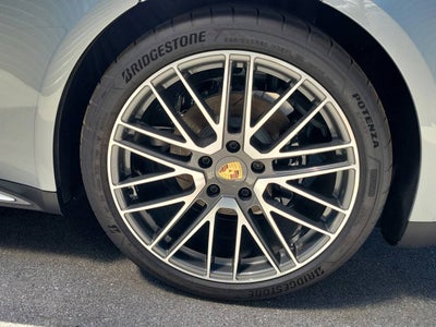 2025 Porsche Panamera Base