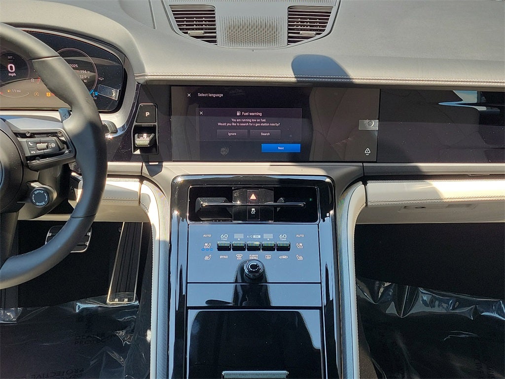 2025 Porsche Panamera Base