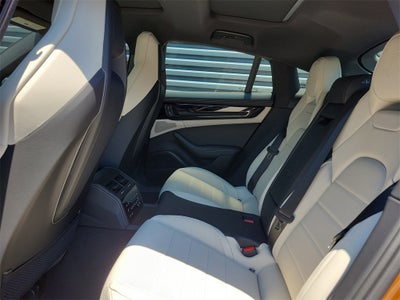 2025 Porsche Panamera Base