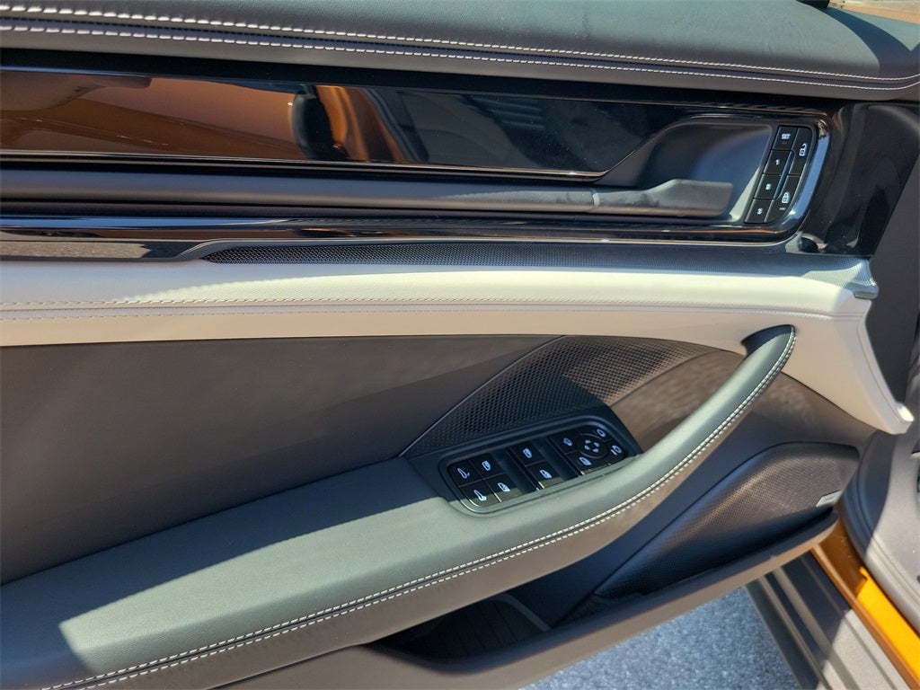 2025 Porsche Panamera Base