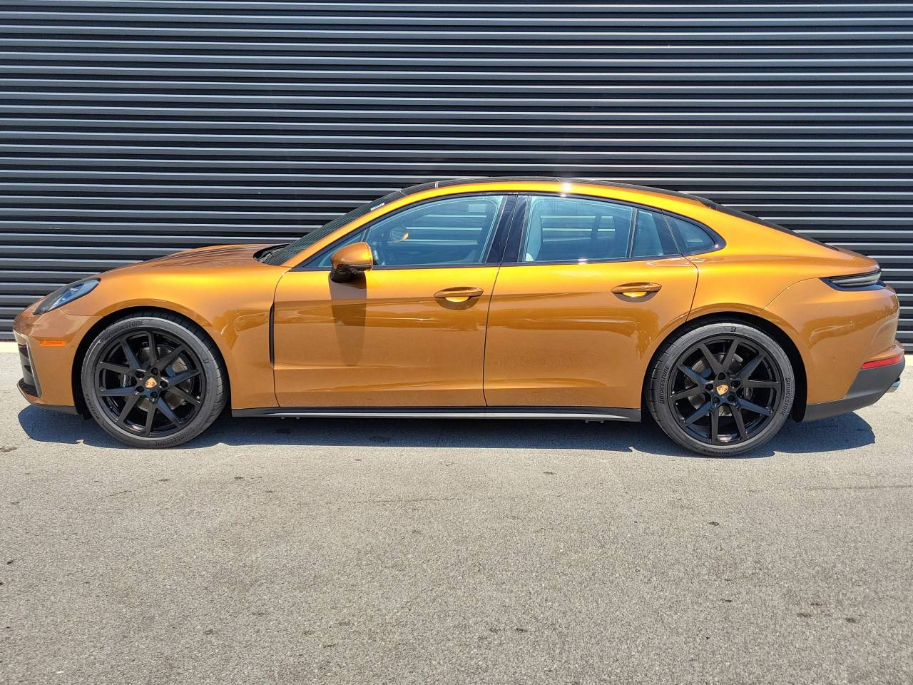 2025 Porsche Panamera Base