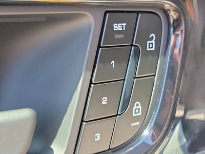 2025 Porsche Panamera Base