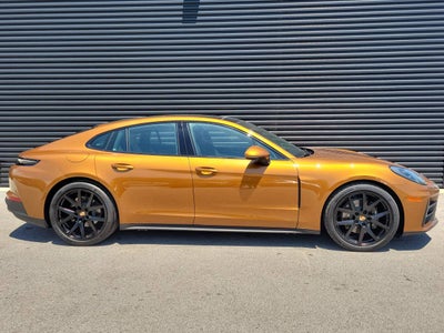 2025 Porsche Panamera Base