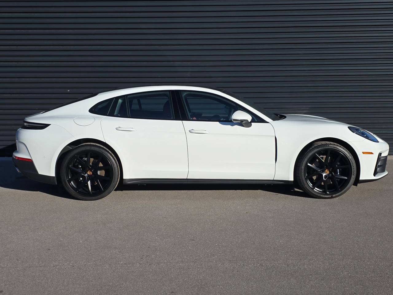 2026 Porsche Panamera Base