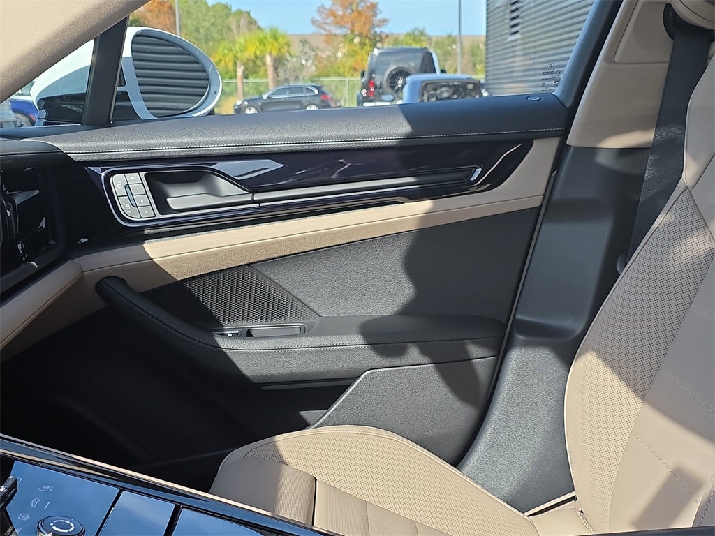 2026 Porsche Panamera Base