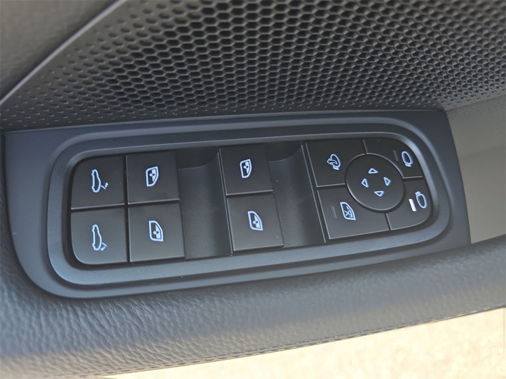 2026 Porsche Panamera Base