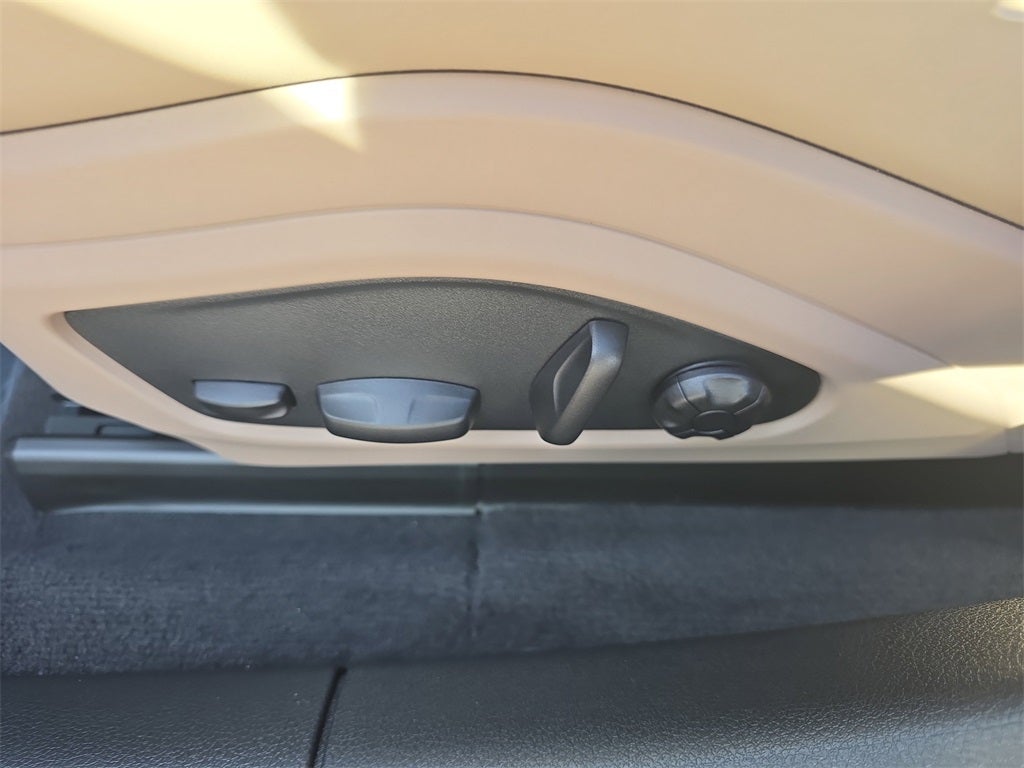 2026 Porsche Panamera Base