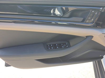 2026 Porsche Panamera Base