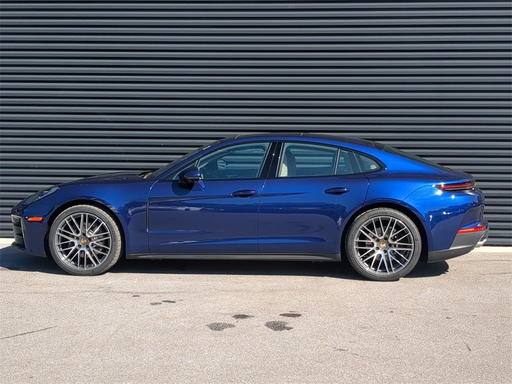 2026 Porsche Panamera Base