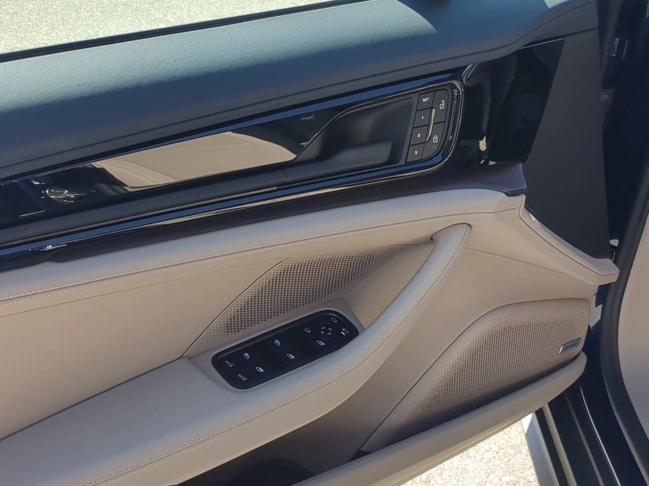 2026 Porsche Panamera Base