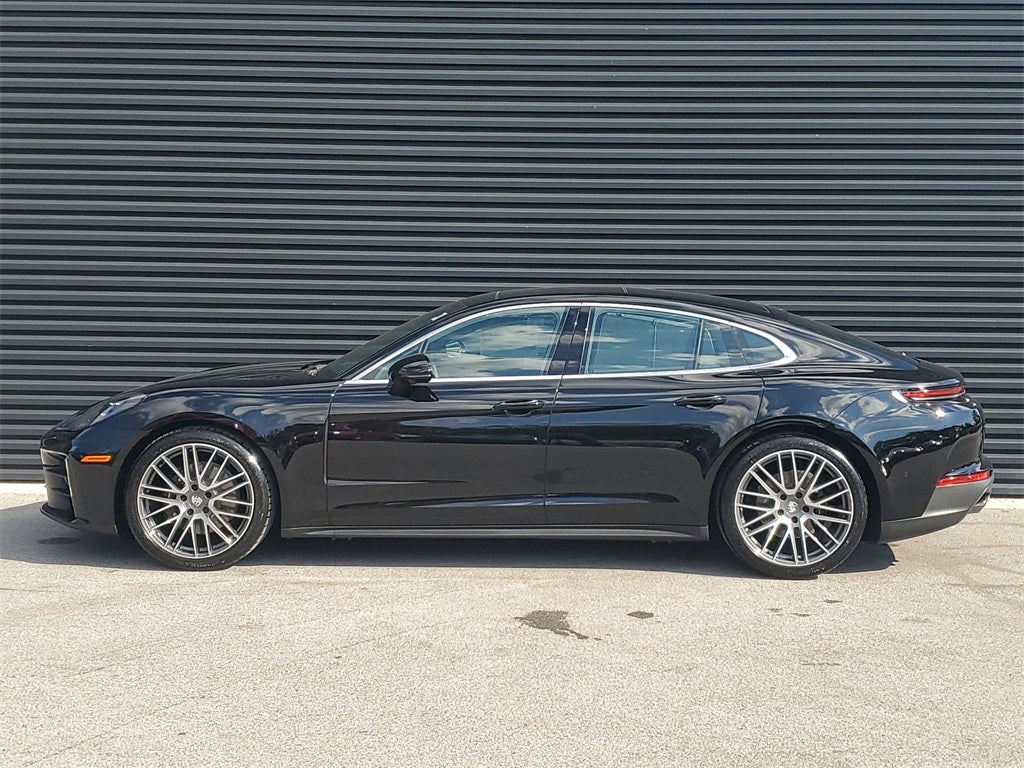 2026 Porsche Panamera Base
