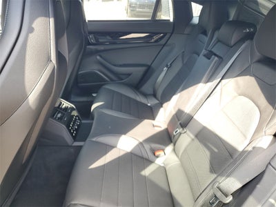 2026 Porsche Panamera Base