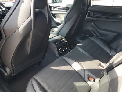 2026 Porsche Panamera Base