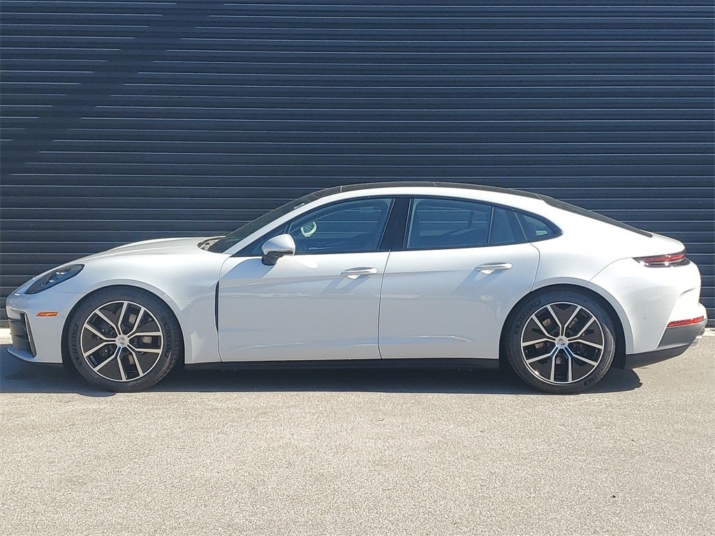 2026 Porsche Panamera Base