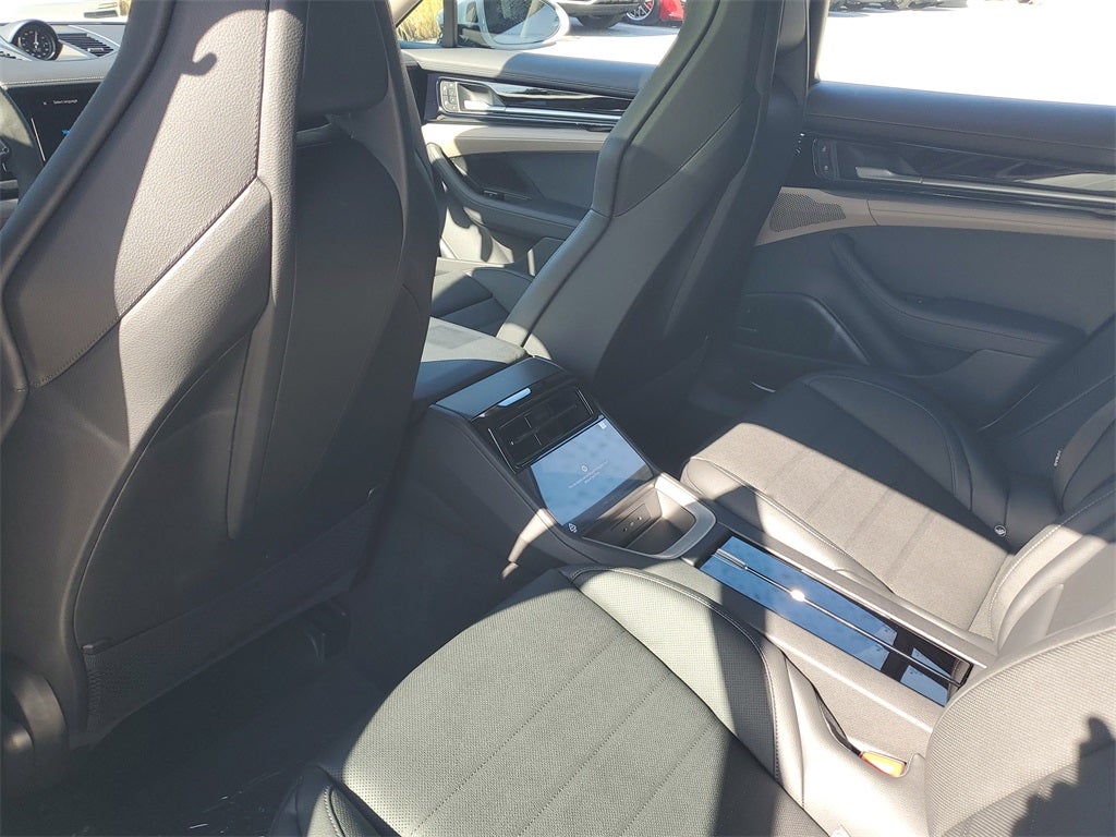 2026 Porsche Panamera Base