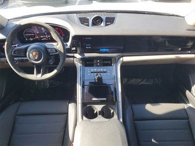 2026 Porsche Panamera Base