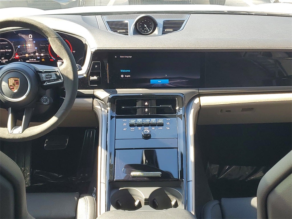 2026 Porsche Panamera Base