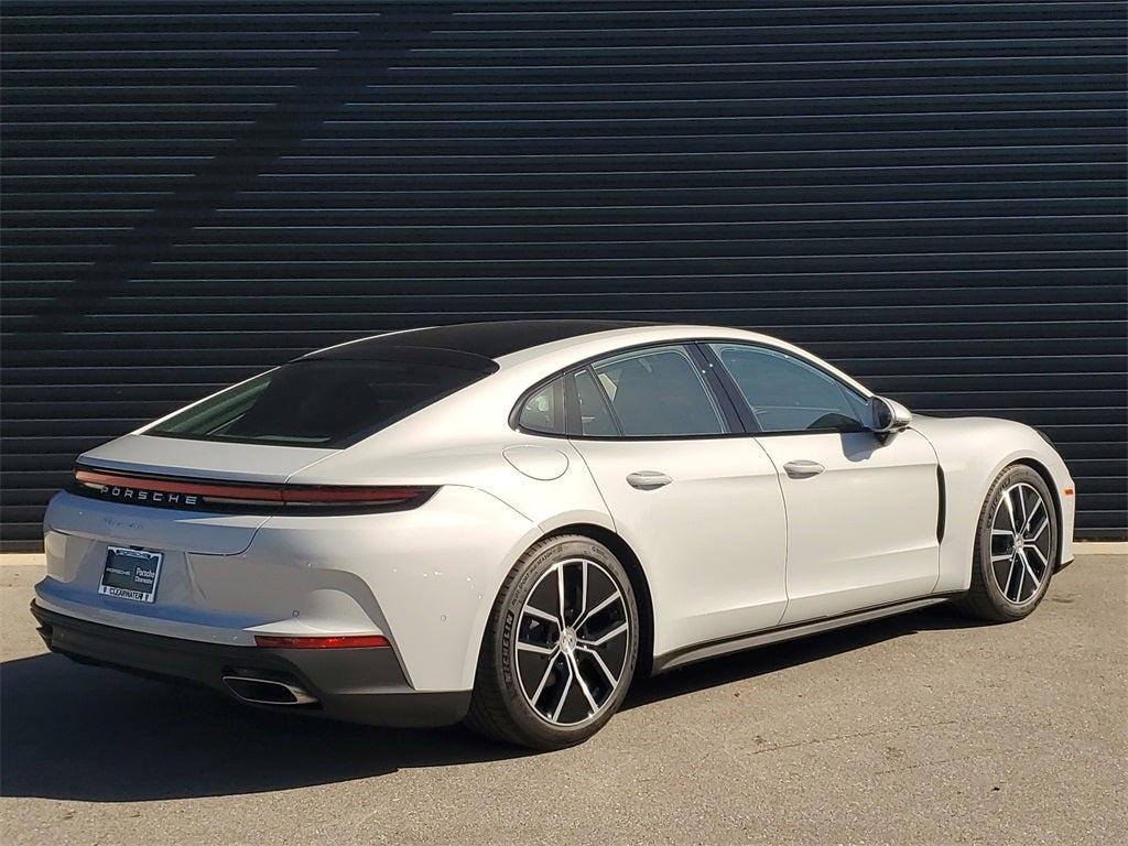 2026 Porsche Panamera Base