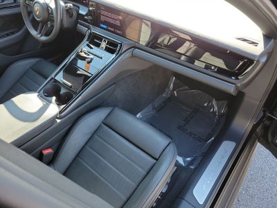 2024 Porsche Panamera 4