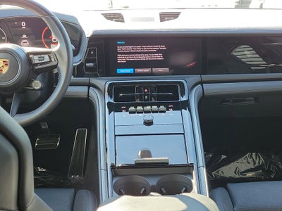 2024 Porsche Panamera 4