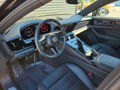 2024 Porsche Panamera 4