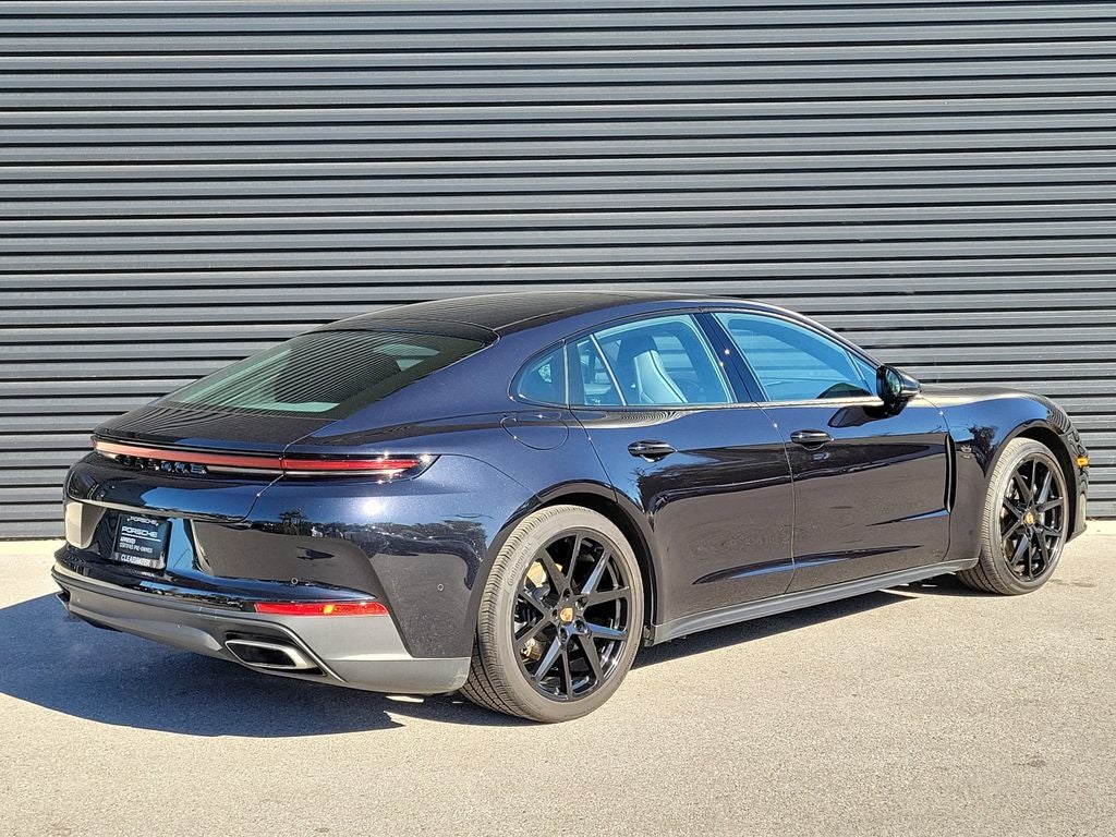 2024 Porsche Panamera 4