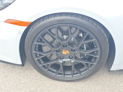 2025 Porsche 911 Carrera 4 GTS