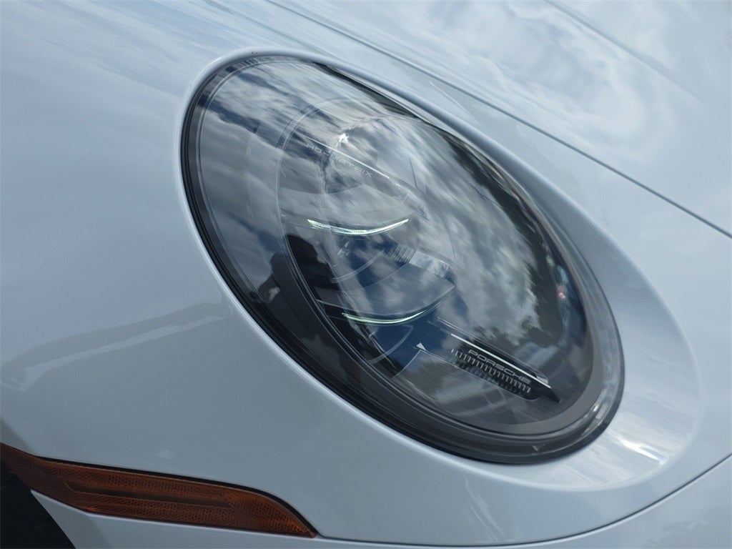 2025 Porsche 911 Carrera 4 GTS