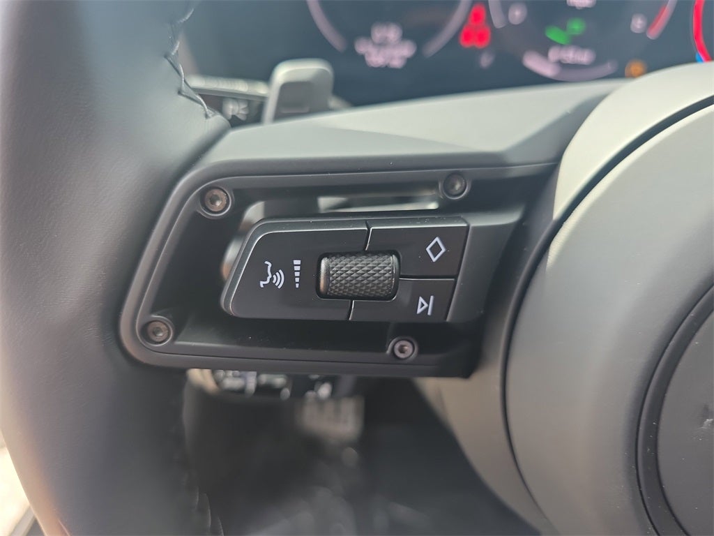 2025 Porsche 911 Carrera 4 GTS