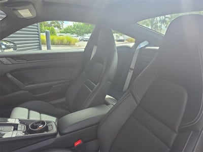 2025 Porsche 911 Carrera 4 GTS