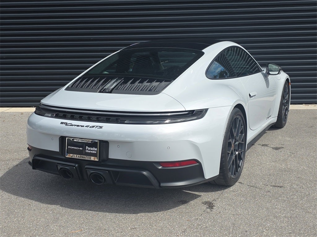 2025 Porsche 911 Carrera 4 GTS