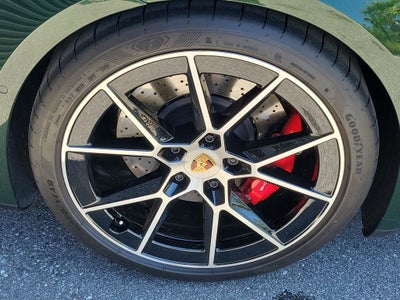 2026 Porsche 911 Carrera 4 GTS