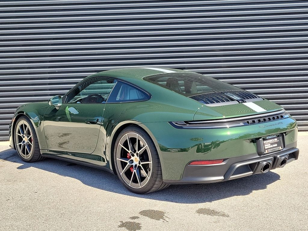 2026 Porsche 911 Carrera 4 GTS