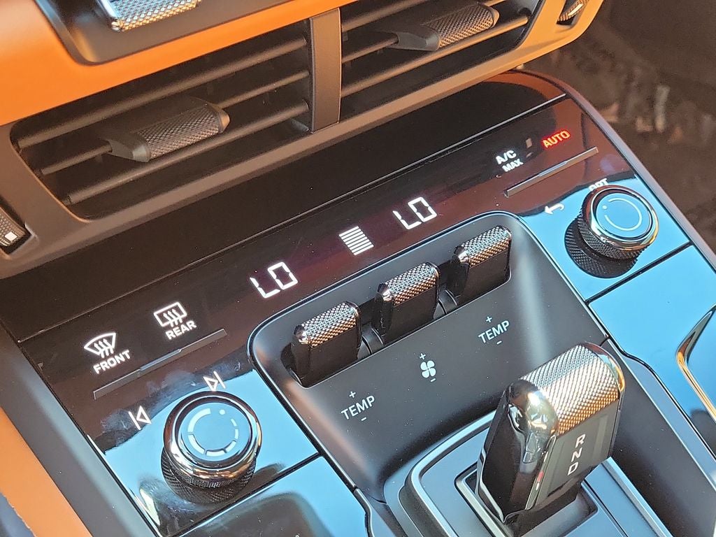 2026 Porsche 911 Carrera 4 GTS