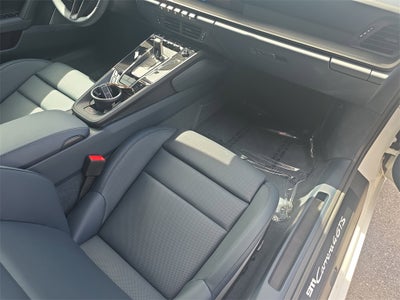 2025 Porsche 911 Carrera 4 GTS