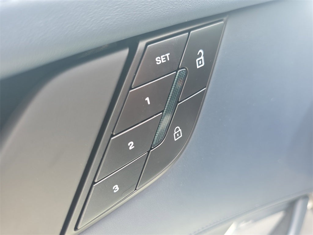 2025 Porsche 911 Carrera 4 GTS