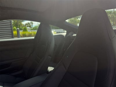 2025 Porsche 911 Carrera 4 GTS