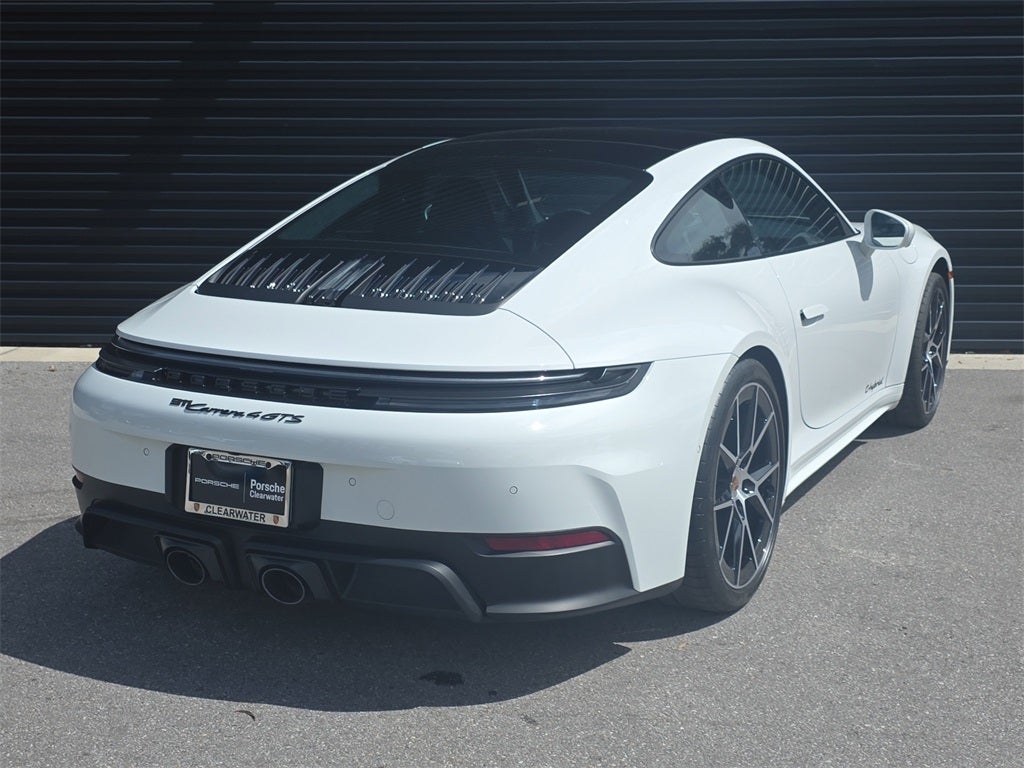 2025 Porsche 911 Carrera 4 GTS