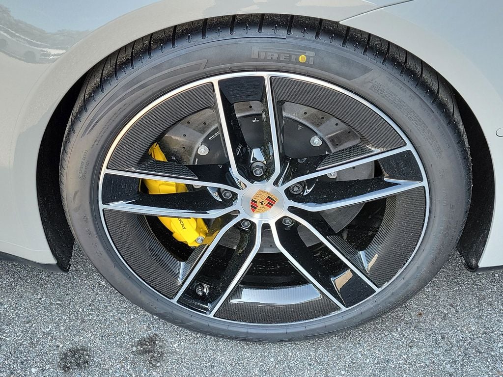 2026 Porsche 911 Carrera 4 GTS